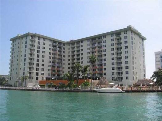 Island Pointe, Bay Harbor Islands property management
